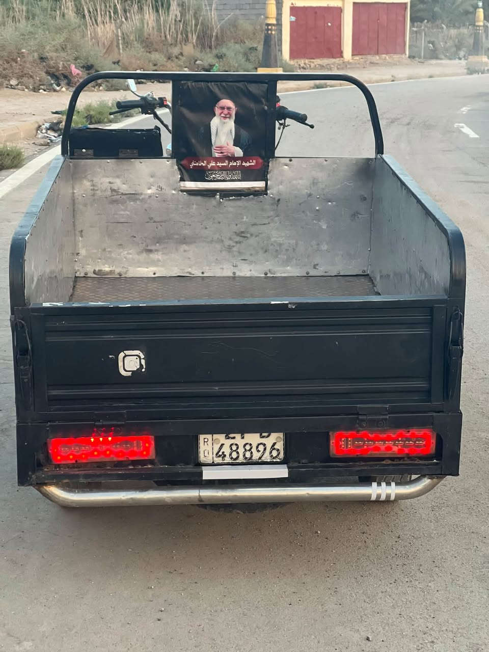 ستوته جمره مديل    ٢٠٢١.  ٢/٥٠٠رقم وبيه مجال قليل
/***********
