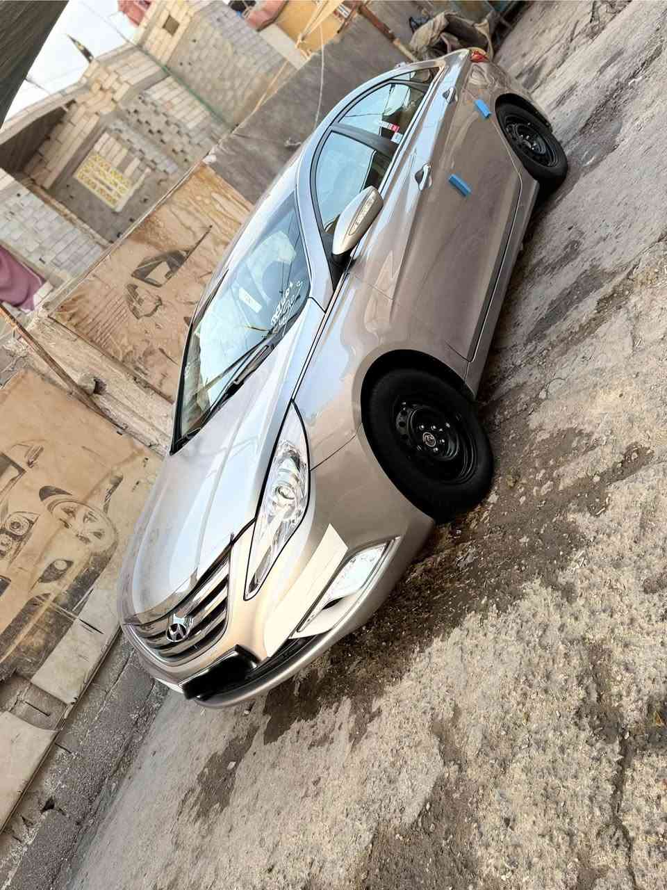 سوناتا مديل 14 سياره جديده بالكارتون مكينه 2000 دوش سياره ادوات كصه جنطه متومه طبق الاصل بيع او مراوس حسب القناعه ‭***********‬
