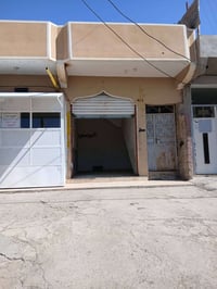 محل للإيجار • شارع بواري • سعر مناسب