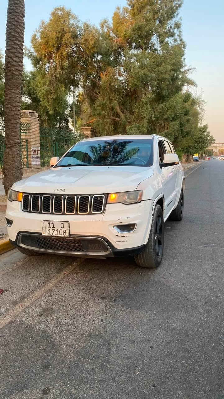 السلام عليكم 
جيب كراند شيروكي بلاك توب 2015
محرك 3600 المرغوب بانزين عادي
خليجي بيها حادث من الجهة اليمنى 
و صبغ باب اليمين و الجاملغ الخلفي 
صبغ الجاملغ الأيسر و الباب توحيد لون 
سونار مرفق مع الصورة 
💥شاشة كبيرة
💥شفتات كير في الستيرن
💥تحكم ستيرن
💥تدفئة كشنات 
💥كراسي تحكم كهرباء
💥مري شفط 
💥كروز سرعة
💥لايت ضبابي 
💥لايت ليد
💥بصمه
💥تشغيل عن بعد
السعر 148
مكاني بغداد علي الصالح 
***********
***********
