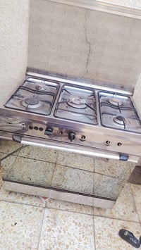طباخ ٥ عيون • مستعمل • بي مجال