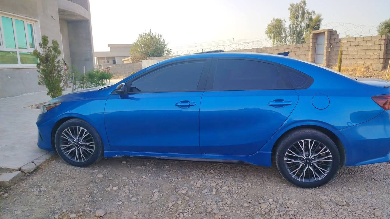 كيه فورتي موديل 24
جيتي موصفات
فتحه بصمه رادارات
360 درجه
نقط عمياء 
شحن واير
ليس صايد
بريك بصمه
اشاره مرا
كشن جلد
سيارة ما مرقم
تترقم أربيل
دهوك سليمانية 
باقي 90يوم
وتترقم
 كلفه الرقم 
تسع وراق
سياره
مخرجه
اتصل***********
