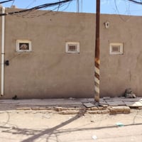 شارع المطار • ٢٠٠م • مشتملات ٢