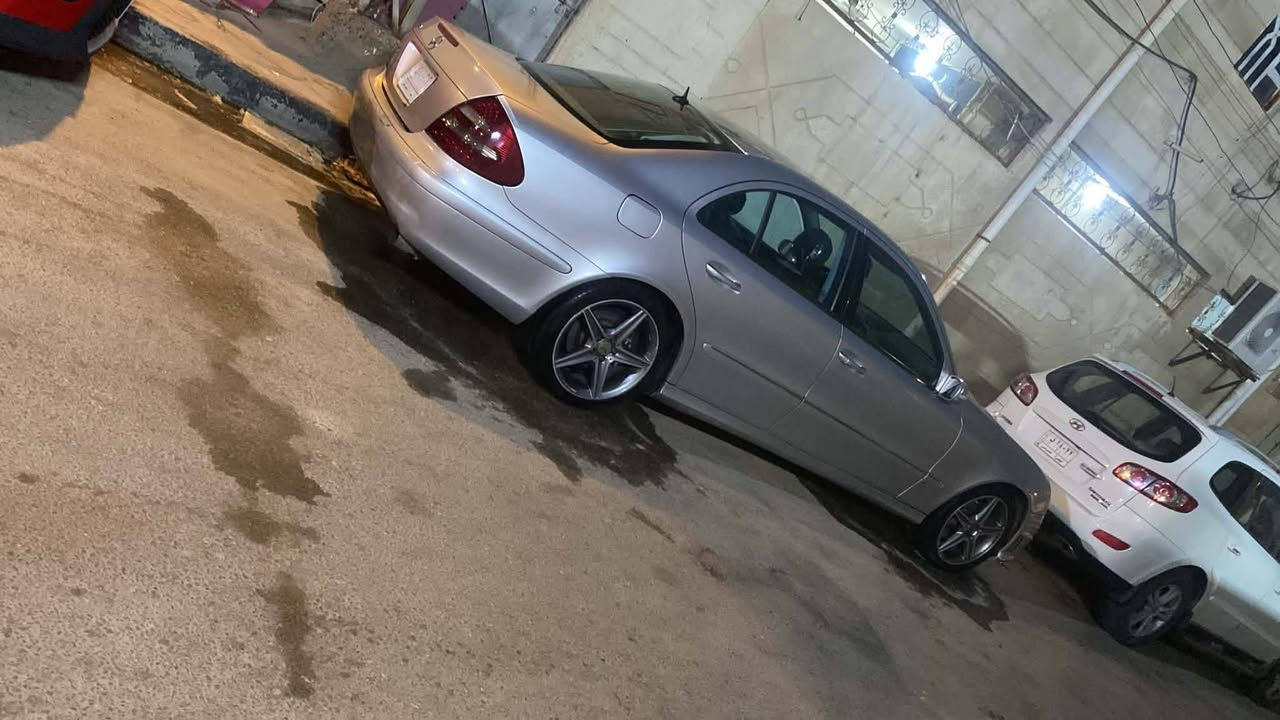 سلام عليكم 
211 E500v8
موديل 2002 معلايه 2015
فول مواصفات وارد يابان مكفوله من لفتح بيهه فقط بارد داير خلفي وشخط بلباب معامله كامله ومسقطيلها سياره وهزه باقيه عله دفع لكمرك سنويه ضايعه راعيهه بصره مايسوي وكاله شوكت ماتريد يجي يبصم بيهه نواقص دعاميه امامي مكسوره وبطانه لباب خلف سايق  
ملاحضه المكينه بيهه كازكيت خابطه تنباع عله وضعها 
تريد ادوات تبيعها الك كوم حديد كفاله سرقه وعشاير 
نواقص ولمكينه وترتيب رادلها 600$ وذاكر كلشي 
سعرها من لأخير 70 ورقه تكمل ويه لكمرك ولنواقص ولكازكيت ب ١١٠ وماكو ب ١١٠ 8 سلندر ونضيفه بهيج سعر
مكاني بصره وحاليا فاتح دعامياتها 
تواصل ***********
