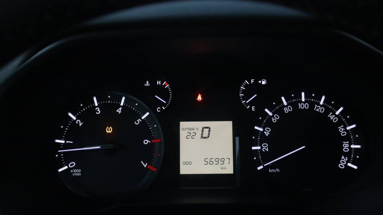 سلام عليكم لاند كروس برادو ٢١ مدنايت ادشن TSX سياره نضيفه جداً مكفوله كفاله عامه  سياره ساس بيها رصعه جوه القبغ مال بنزين وسحبناها سياره ماشيه 56 الف مكاني بغداد حي العدل شارع الأسواق المركزيه ***********

