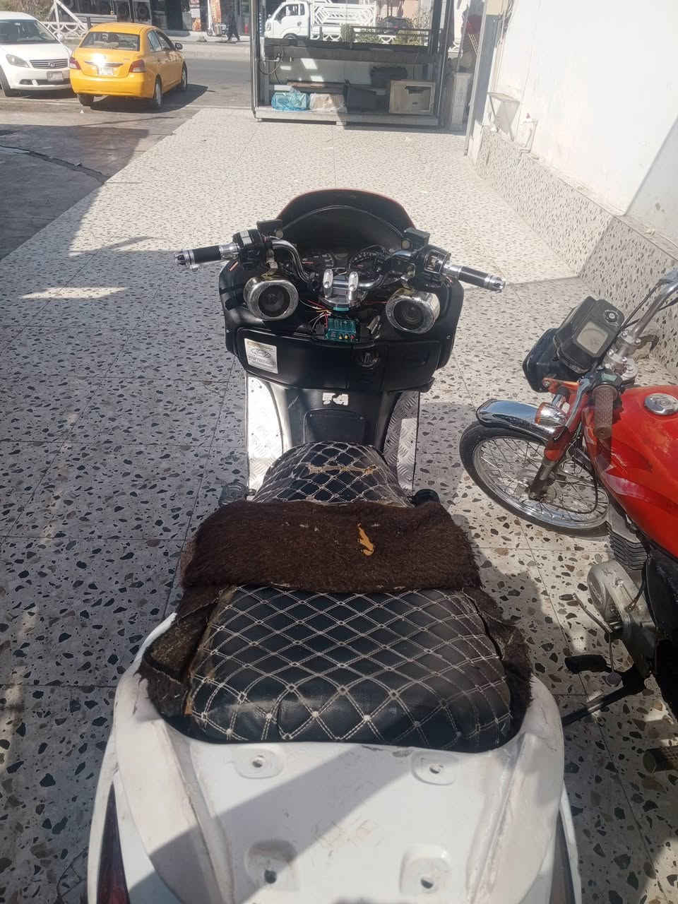 دراجه فورزا للبيع 08 دراجه اي عيب ما بي كهرباء شغال سعر 500 بمجال بصمه شغال‏‪***********‬‏
