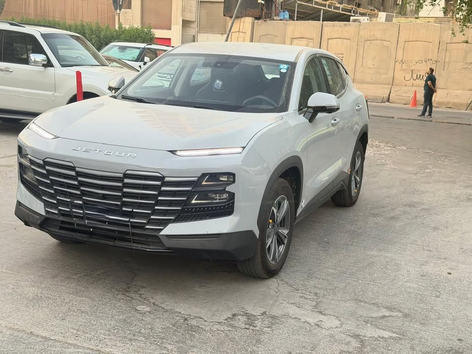 جيتور داشنك كونفورت جديده على وضع الشركه
ماشيه ٦٠٠٠بعدها على وضع الشركه جديده

مواصفات الكونفورت الاعتياديه رقم بغداد

موديل 2026

السياره بيه ارضيات حوضيه كامله مع الصندوك

مكان السياره بغداد مجمع الصالحيه

مقابل مجلس محافظة بغداد

السعر ٢٤٣٠٠ قابل للتفاوض

للاستفسار

م عدي ***********
