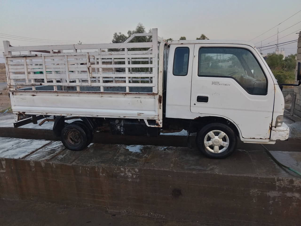 السلام عليكم كيه فنتيره للبيع موديل97رقم ديالى ارقام وسنويه وهزة كله جديد كير محرك اكسل شاصي مكفول السعر 58وبيهة مجال بصيط الشراري يخابر ويدلل ***********

