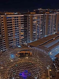 🏠 شقة فاخرة للإيجار – مؤثثة بالكامل 📍 مجمع بوابة العراق  ✨ شقة مؤثثة ب...