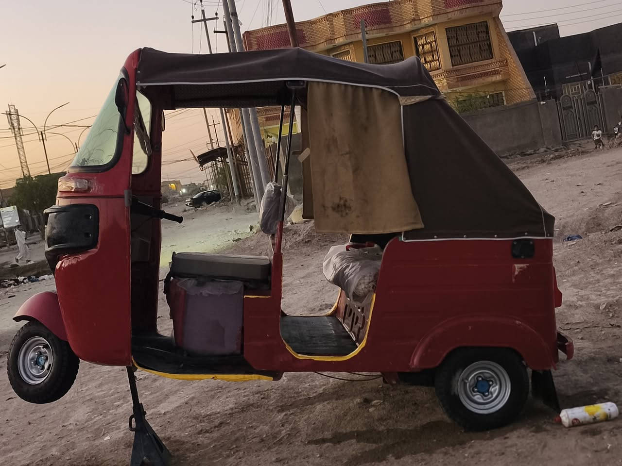 السلام عليكم تكتك البيع مديل 19رقم وسنويه ذي قار ***********
