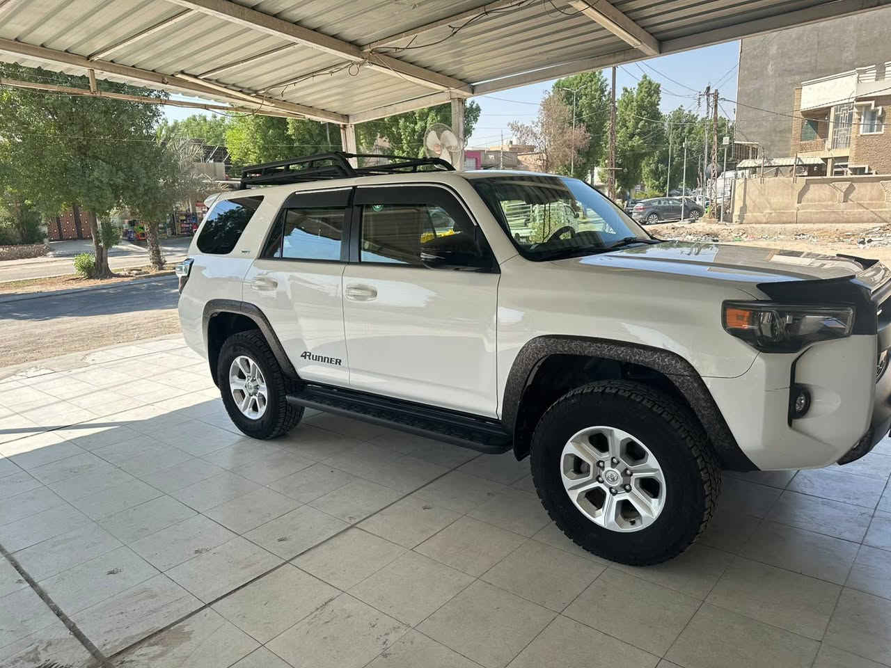 السلام عليكم
TOYOTA  4RUNNER 🔥 2022 
~ موديل 2022
سياره كفاله عامه 
~كير و محرك شرط مامفتوحة  
~ فول مواصفات
~بصمه تحكم ستيرن 
~ شاشة 
~ كاميرة خلفية 
~ داخل بيجي  
~ كشن أمامي كهربائية 
~ كشن جلد
رقم بغداد بسمي تحويل ثاني يوم 
السعر 365وبيه مجال 
العنوان حله مركز 
***********
