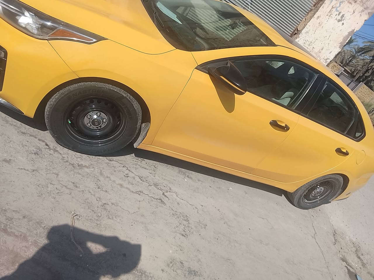 سلام عليكم عيوني سياره فورتي موديل 19 موال موصفات للخير جديد بمعنه كلامه مال بيت ابد ما مشتغله تكسي بس للبيت بيه بس جملغ أمامه فقط الباقي كفاله عامه من كلشي مكان بابل سياحي شراي يتصل وإني خادم للجميع السعر 130 وبيه مجال قليل للشراي ***********. شرط الفحص وال سونار
