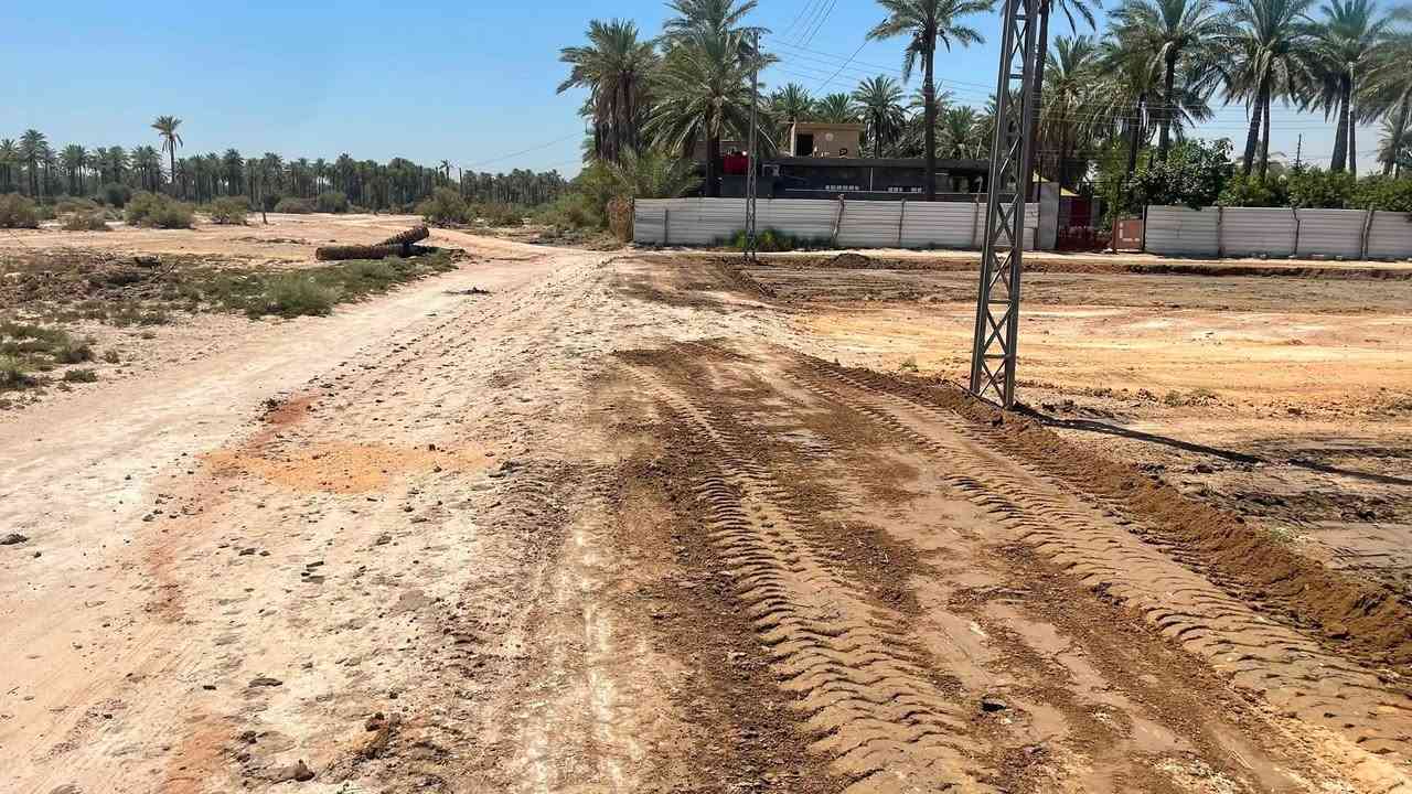 للبيع 2200طابو زراعي سند 25سند  تحويل بسم المشتري   معه كافت الخدمات ماء كهرباء تبليط مدارس مستوصف كربلاء المقدسة قرب  طريق كربلاء حله تبعد عن مركز المدينة 15كيلو اي استفسار اتصال عله رقم الهاتف***********,,***********
