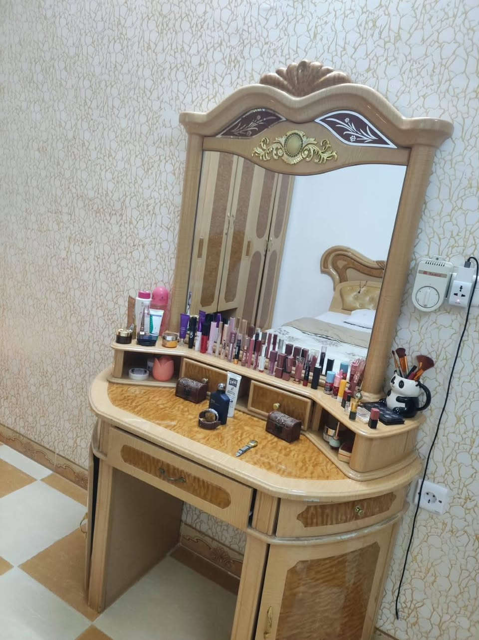 دواليب • معماله