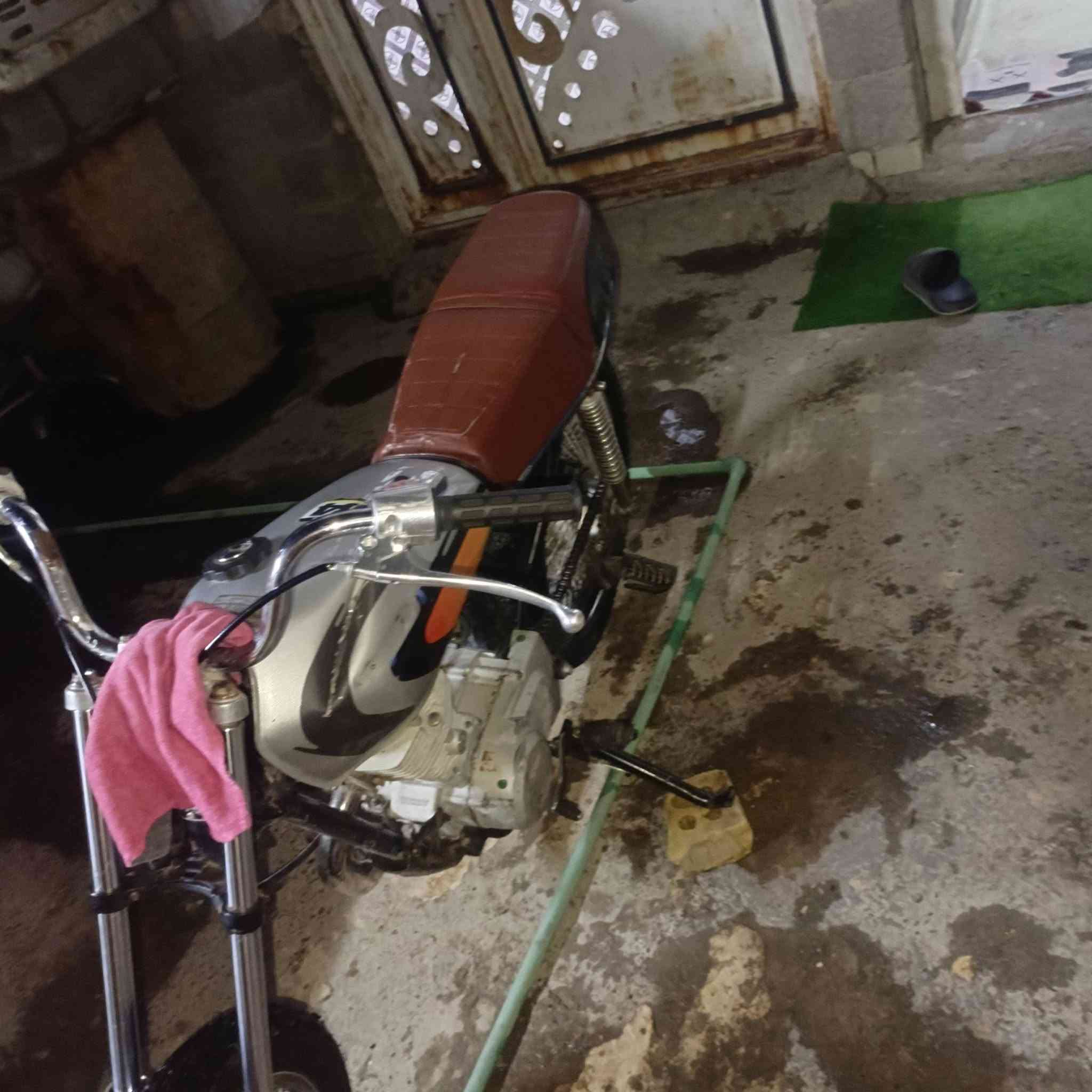سلام عليكم دراجة للبيع أربعة كبير
كير موديل 22 سعر 350 وبيها مجال مكان بغداد شعب
