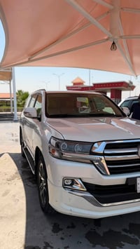 لاندكروزر V6 • ٢٠٢٠ • ممشا ٨٤ ألف