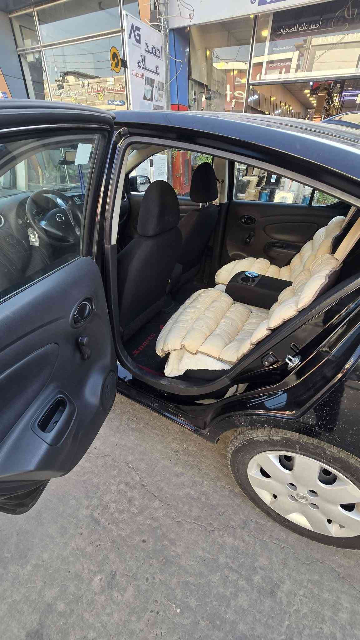 نيسان سني موديل 24 تجميع هندي سياره نضيفه مكفوله عده بارد بالجاملغ الخلفي خفيف كلش رقم بغداد بسمي مكانها بغداد رقم تلفون ***********
