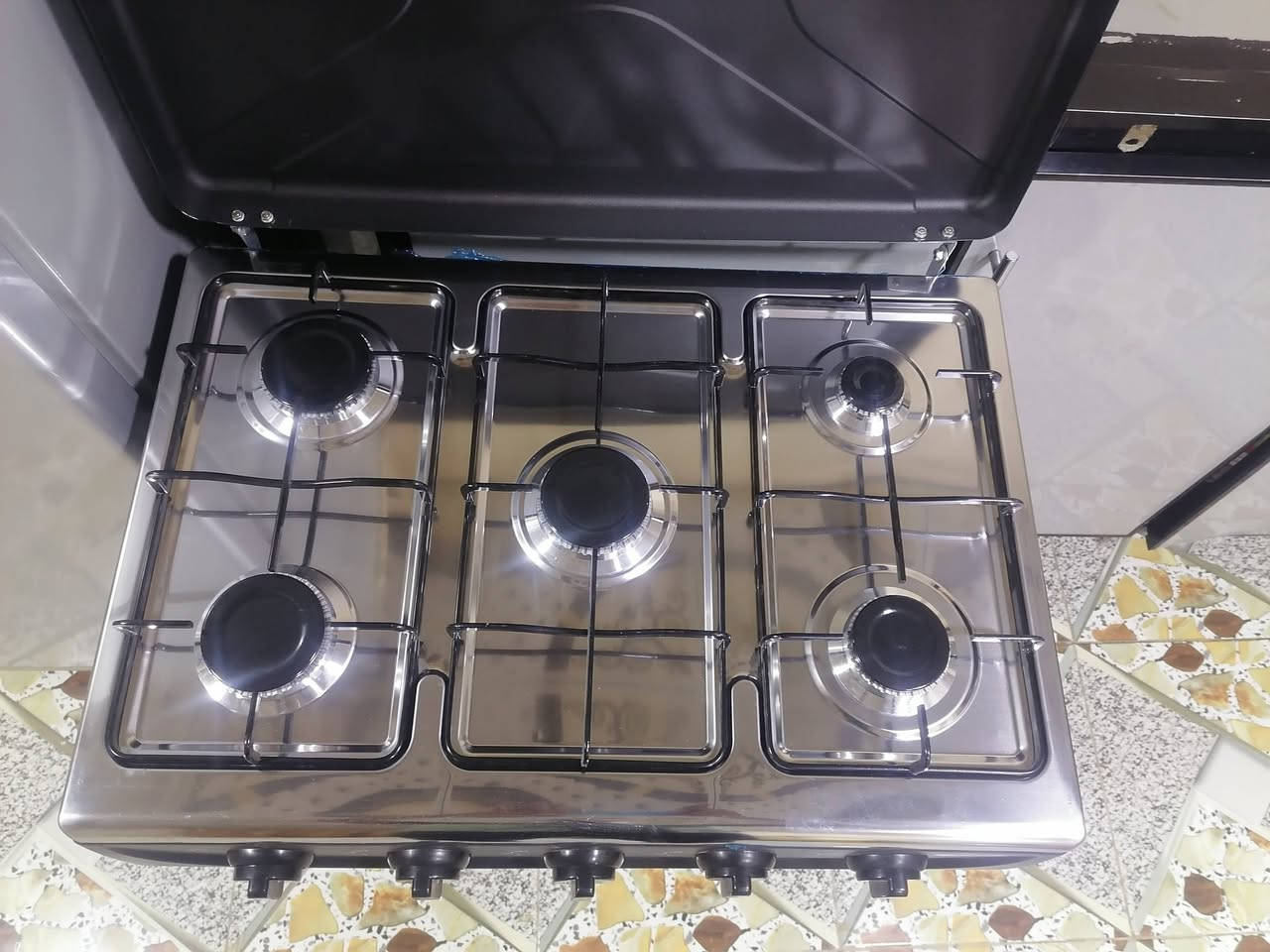 السلام عليكم ورحمة الله وبركاته طباخ جديد قبل شوية حتى مالحكت اجيب صوندة ومنضم الة  الله شاهد حتى ماشغلتة احتاجيت فلوس واريد ابيعة اخذتة ب٦٥ الف والله العظيم وهسة احتاجيت فلوس كلش قيمة باليرضي الله واخذة مكاني ام الخيل واتساب او اتصال ***********
