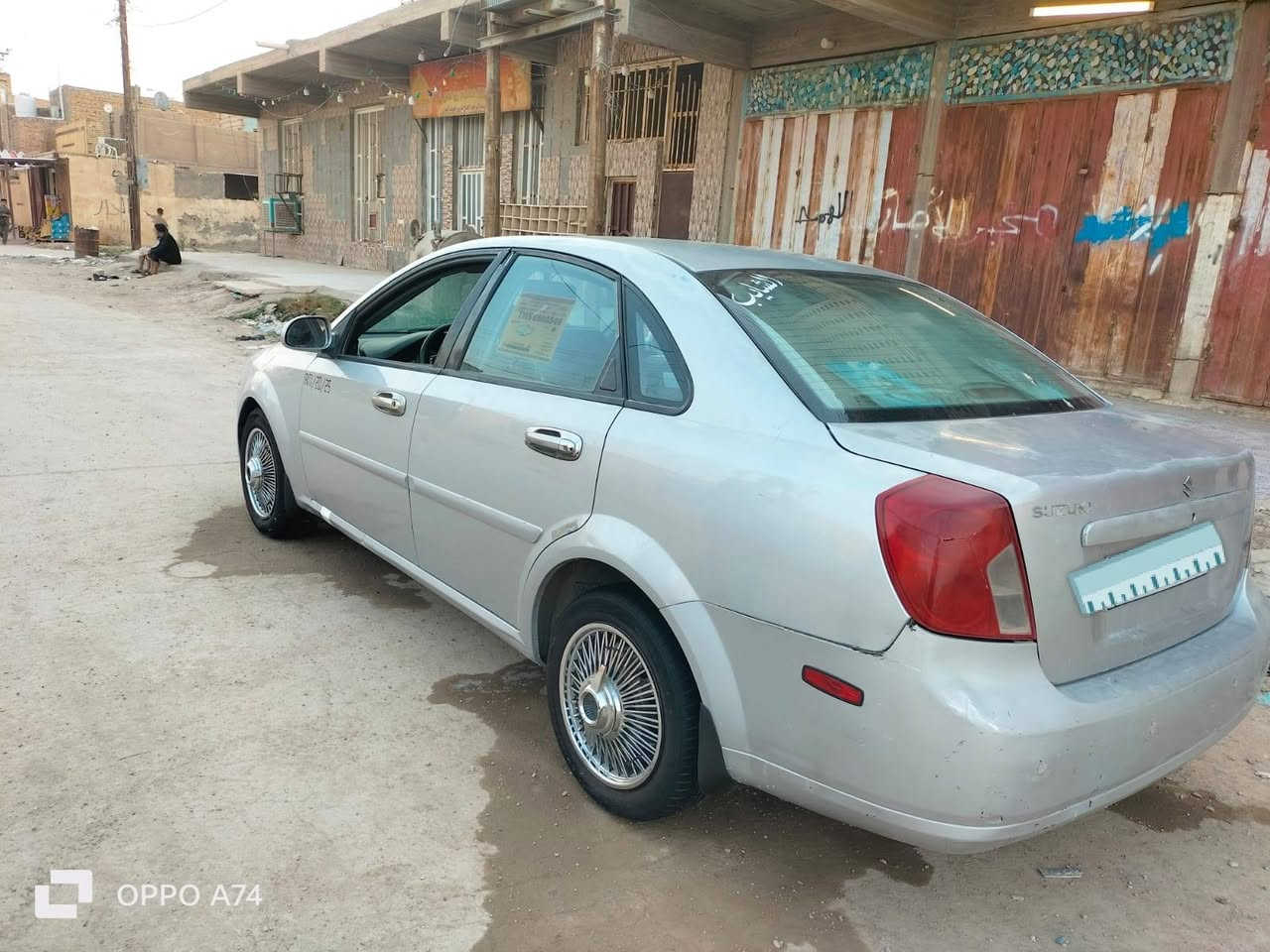 فورنزه للبيع موديل 2007 كفاله عامه ضربه وصبغ وتبديل
فقط بيه جراد  محرك 2000 حداديه جديده تخم تاير بل باكيت تبريده ثلج خير من الله رقمه بغداد دولي مكاني شطره للستفسار على رقم ***********

نص مكتوب في الصور:
- OPPO A74