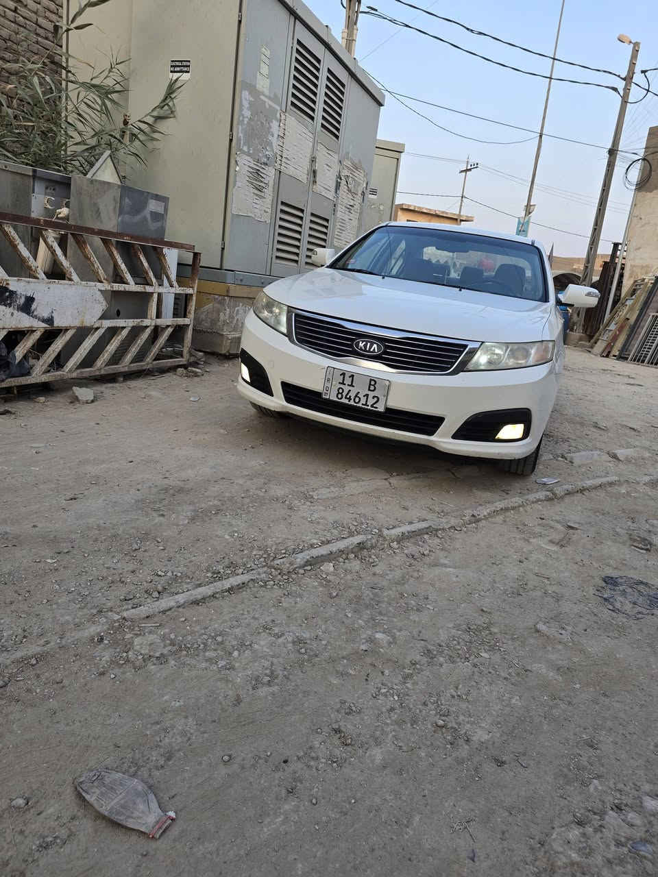السلام عليكم سيارة اوبتيما للبيع ٢٠٠٩ بغداد بأسمي سيارة جاهزة مجهزة وكلش حلوة ونظيفة مكانها ديوانية للاستفسار التواصل معي رقم تليفوني *********** .
