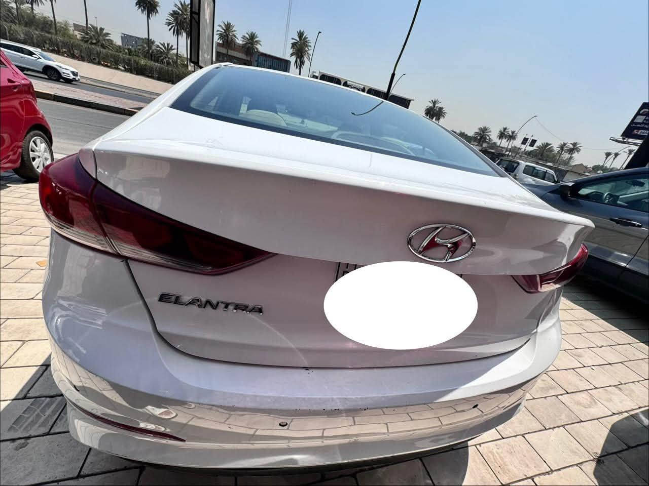 هيونداي النترا موديل 2018
المواصفات وارد خليجي فول مواصفات عدا البصمه بيها فتحه سقف شاشه وحساسات ماشيه 75.500 الف مكفوله من الصبغ مابيها اي ضربه  بيها ثلاث انظمه عادي واقتصادي وسبورت الرقم بغداد السياره باسمي 
الرقم : ***********
