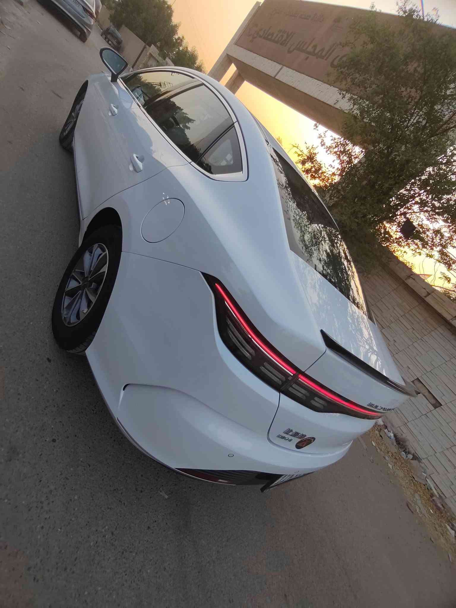 سلام عليكم byd 🌹 دسترويل🌹 محرك ١٥٠٠ ماشيه ٢٧ الف سيال جديده استخدام شخصي  مواصفاتها سياره معروفه جديده مكفوله كفاله حتى من الشخط
بغداد الكرخ البياع اي استفسار *********** بي وتساب
