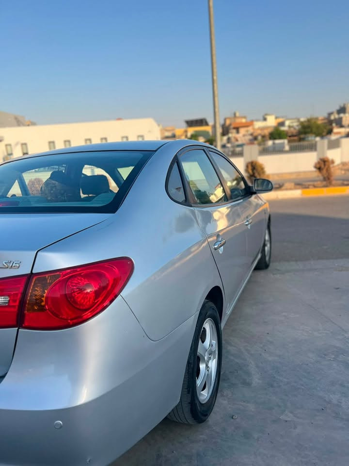 لەسەر ئیزنی برای بەڕێزم کاکی ئادمین:
هۆندا ئاڤانتی:
مۆدێل: 2008
ڕەنگ: سلڤەر 
جۆری سەیارە: بێ ڕەقەم دووبەی بێ کۆد
مواسەفات: تەنها سڵاید نییە 
کووشن هیتەر/ تەبرید لەمس/ ئاوێنە شەفت و کارەبای/ سندووق و دەرگا مەرکەزی لەگەڵی هۆرن لێ ئەیات و چواری
شووێن عەینەک و کامل سەماعە مەزبووت دەنگی زۆر بەرز و خۆشە بێ کەڤەر و بێ دەعم و بێ لێ دراوی گێڕ و مەکینە و تەبرید بەشەرت مەکینەی هەڵمی نییە نەک بووخار کامل مەسرەف هەر چوار جامی هەڵگیراوە پێش و دوا و مووسەلەسەکان تاخم پێش و دووا تازە داگیراوە کامل مەسرەف و مەزبووت سەیارەی ماڵە و هی مەعرەز نییە.
نرخ: 49 گەڵا و معامەلە ناونیشان چەمچەماڵ
ژ.م:***********
