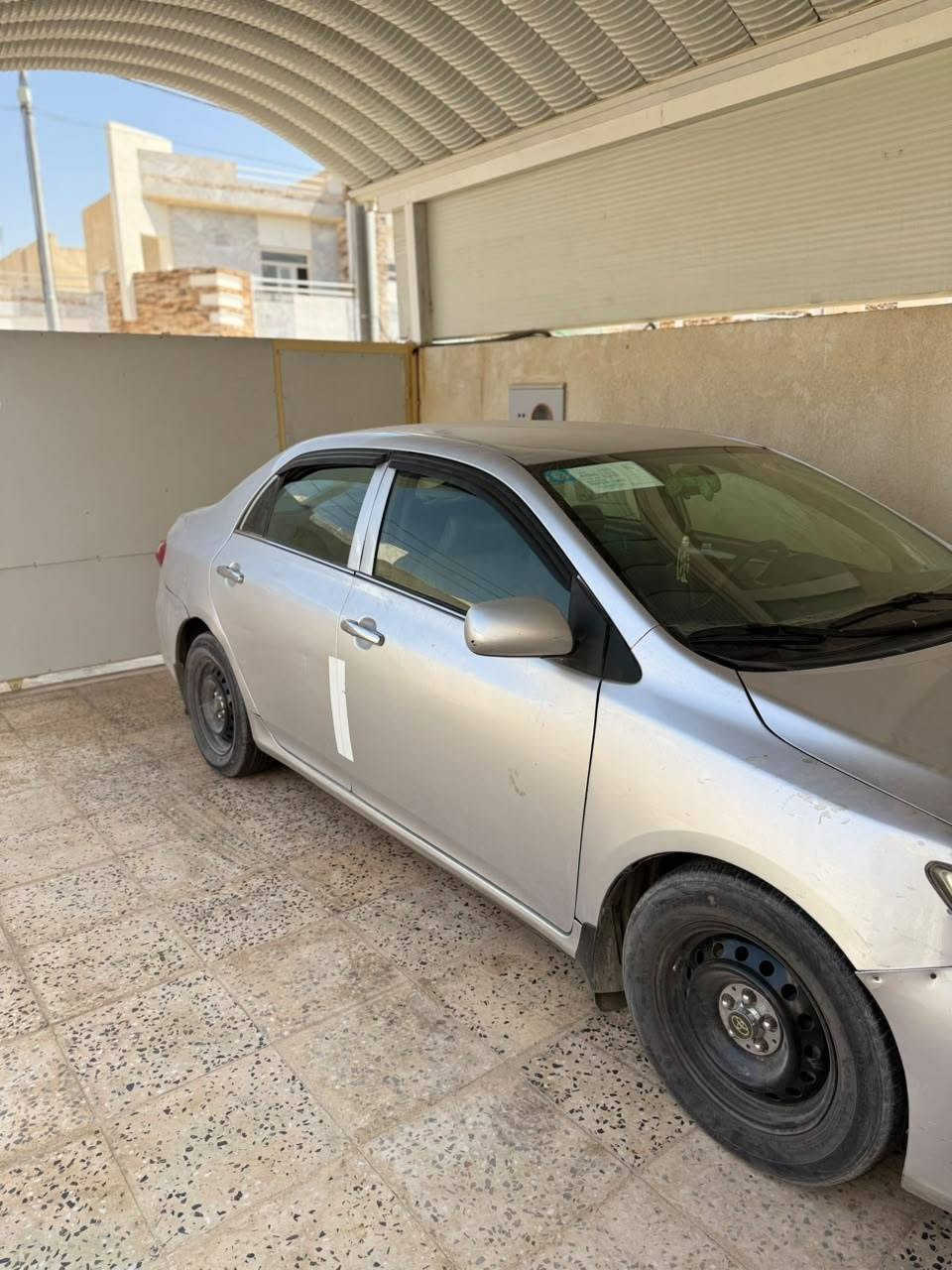السلام عليكم سياره نوع كورلا السياره جاهزه كير مكينه حداديه تخم تاير تبريد كله مكفول بيه حادث جاملغ خلفي  مكينه 1800 السياره جاهزه من من كلشي وبيه رشات كلير السعر 77 وبيه مجال العنوان كربلاء رقم الهاتف ***********
