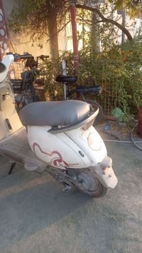 دراجه للبيع في الغزاليه التواصل 07873369380