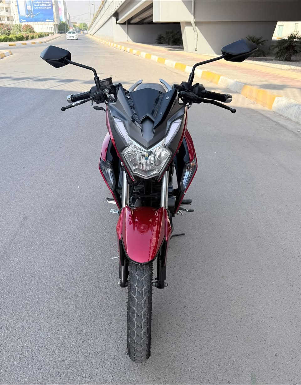 #يا_الله
السلام عليكم

دراجة للبيع 

نوع هاوجي D F

مسجل 2 لوحه وسنويه انگليزي 

شرط التحويل بنفس الاسبوع

موديل 2020

جاهز كله شغال وابلادي مثل ما واضح ب الصوره

السعر 17 ونص بي مجال قليل

مكان الرمادي شارع 17

رقم ***********
