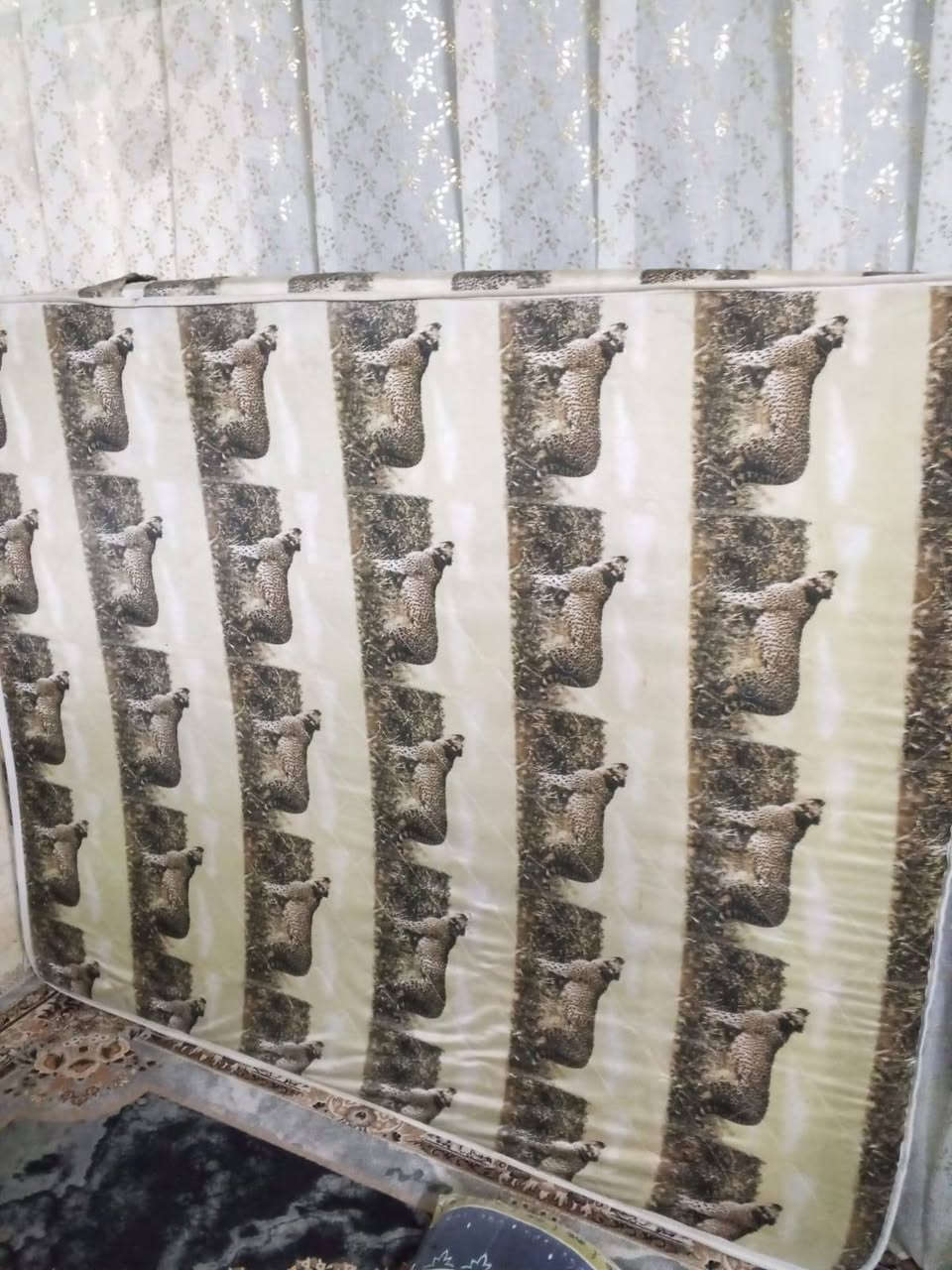 دوشك للبيع ب40نضيف ضغط عالي مكاني بغداد الحسينيه مال الراشديه وعندي توصيل ***********
