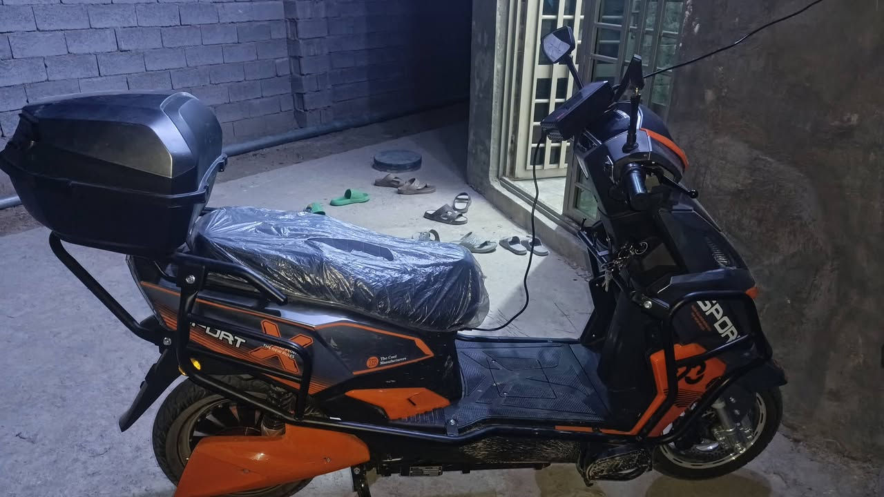 سكنس درع فضائي • ٦-٧ بطاريات • ٦٠-٨٠ كم/س
