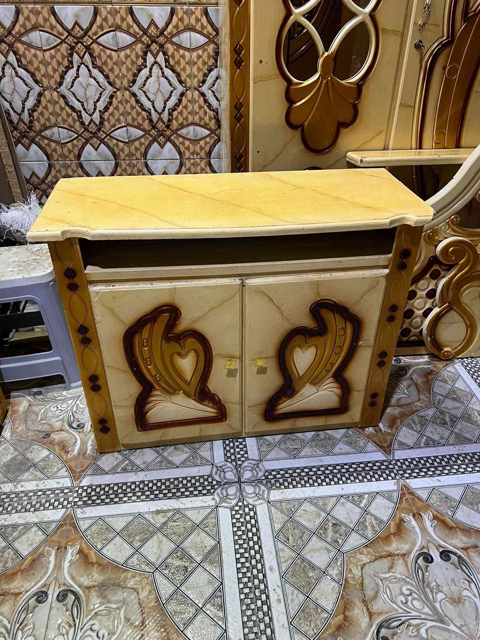 غرفة نجارة • نضيفه • سوك الشيوخ