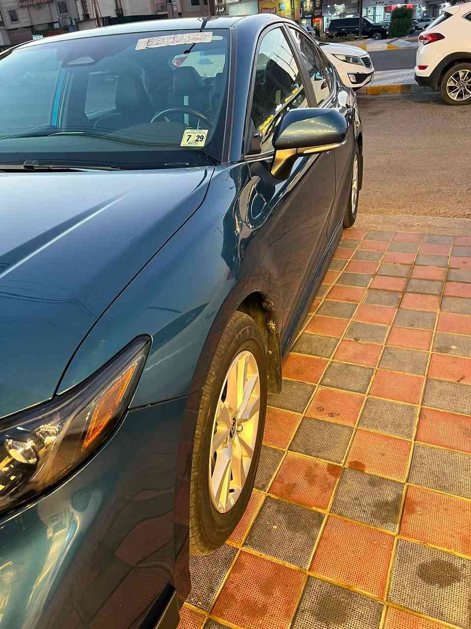 كامري موديل 25 هايبرد 
تبديل صندوق 
وصبغ جاملغ خلفي 
مواصفاتse
رقم بغداد 
الاستفسار 
***********
السعر 210ورقه وبيها مجال
