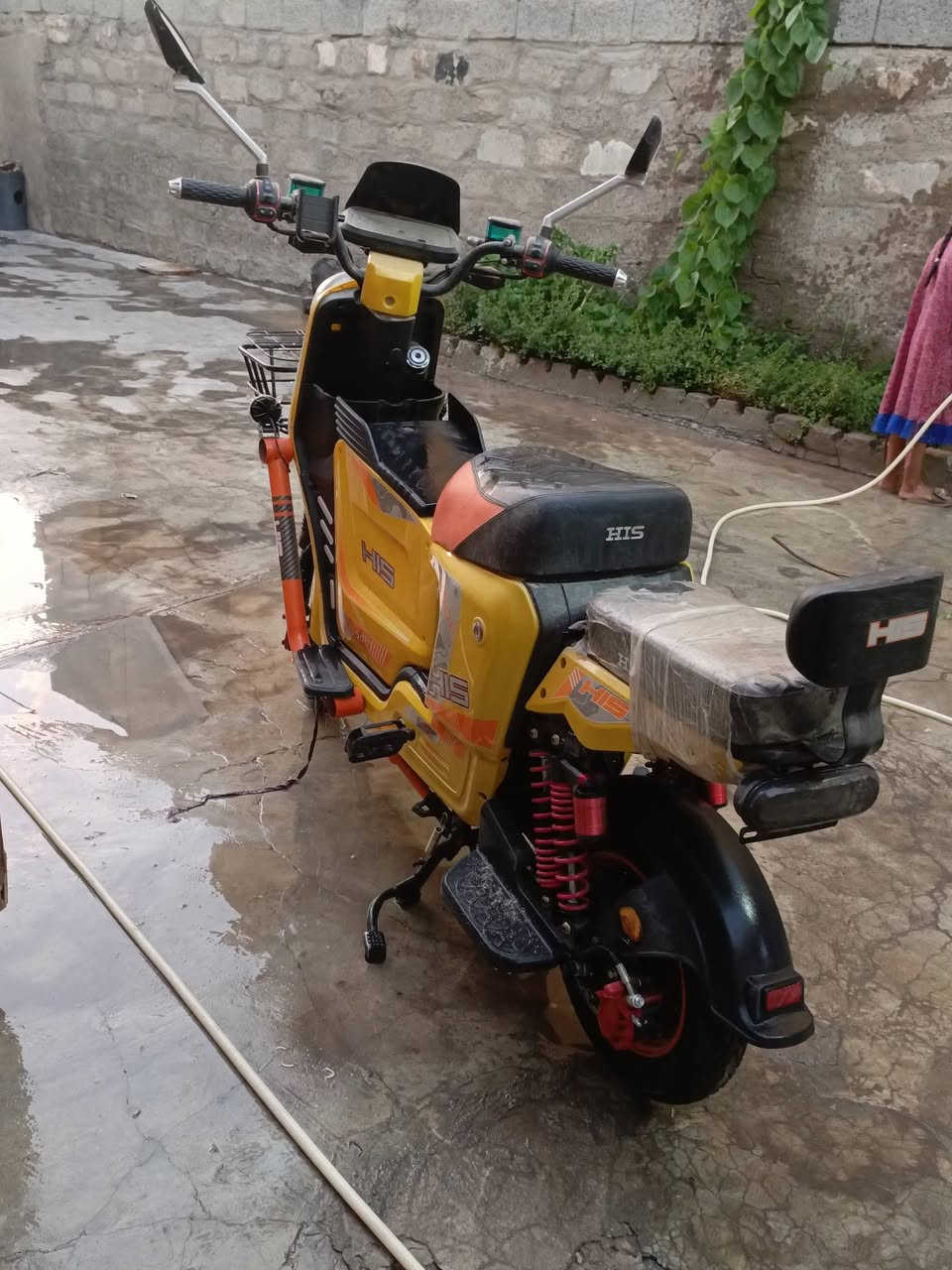 سلام عليكم ماطور للبيعH15.  X900ماطور نضيف شغال بس يرادله بطاريات للتواصل***********مستخدم شي قليل
