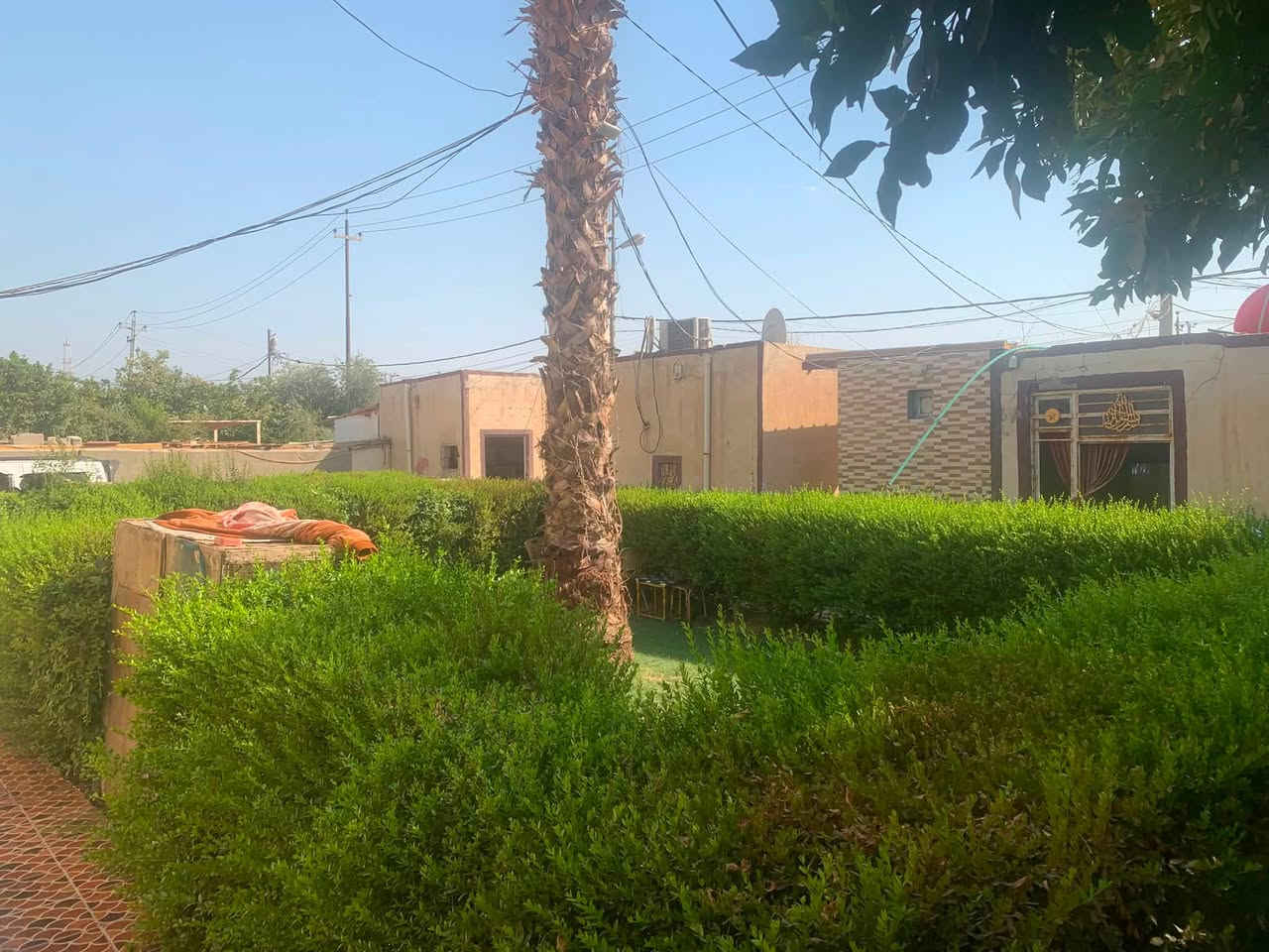 السلام عليكم نص دونم قريب على حوالي بغداد جديد قريب عل مجمع رحمان ثنين بيوت 3 محلات موقع كلش حلو  سعر 330 وبي مجال ستفسار اكثر *********** سند 25
