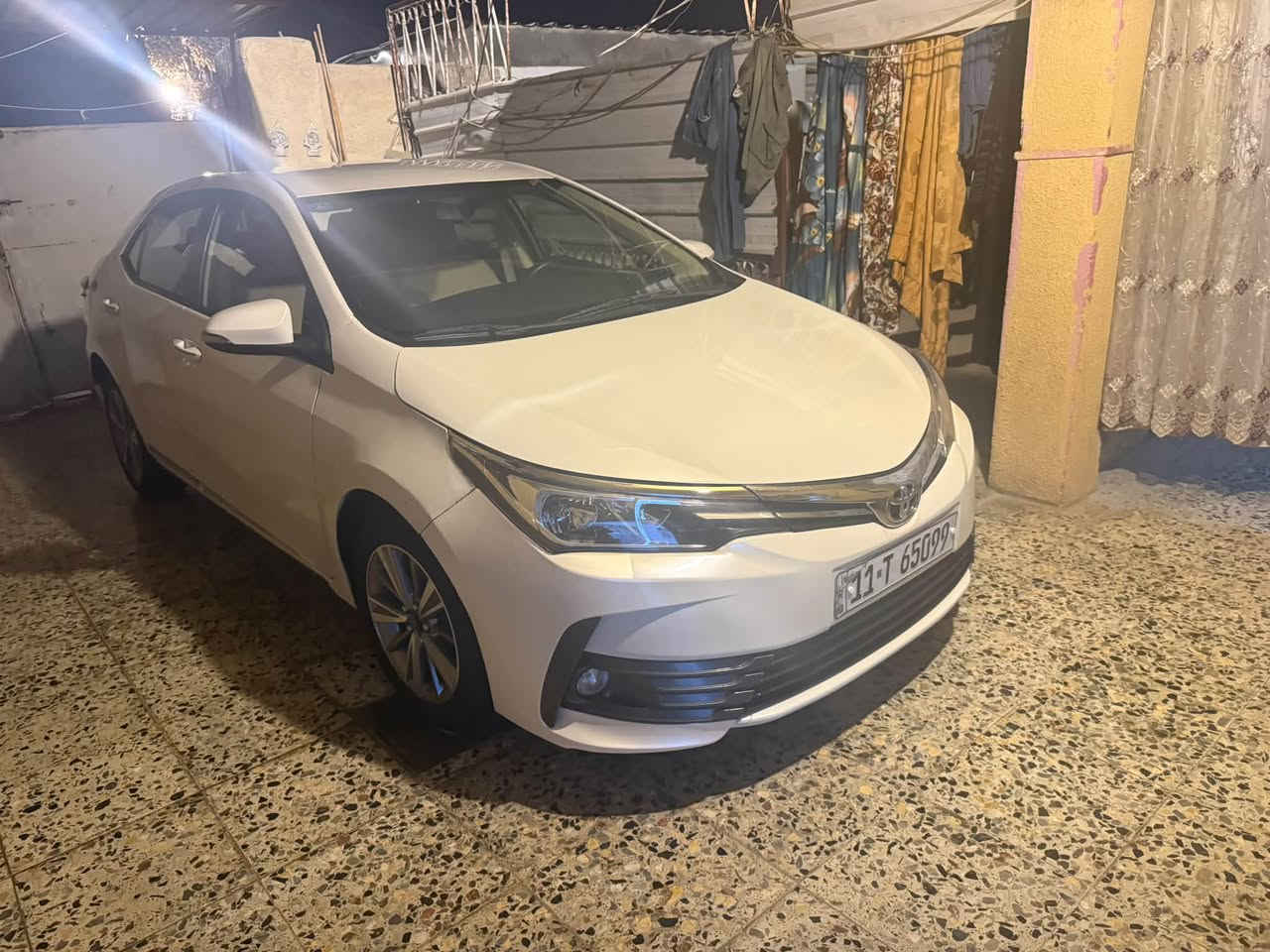 كورلا ساز ٢٠١٩ماشيه ١٣٠بيه صبغ بنيد وبوارد فقط مكاني بغداد غزاليه السعر ١٤٠بيه مجال ***********
