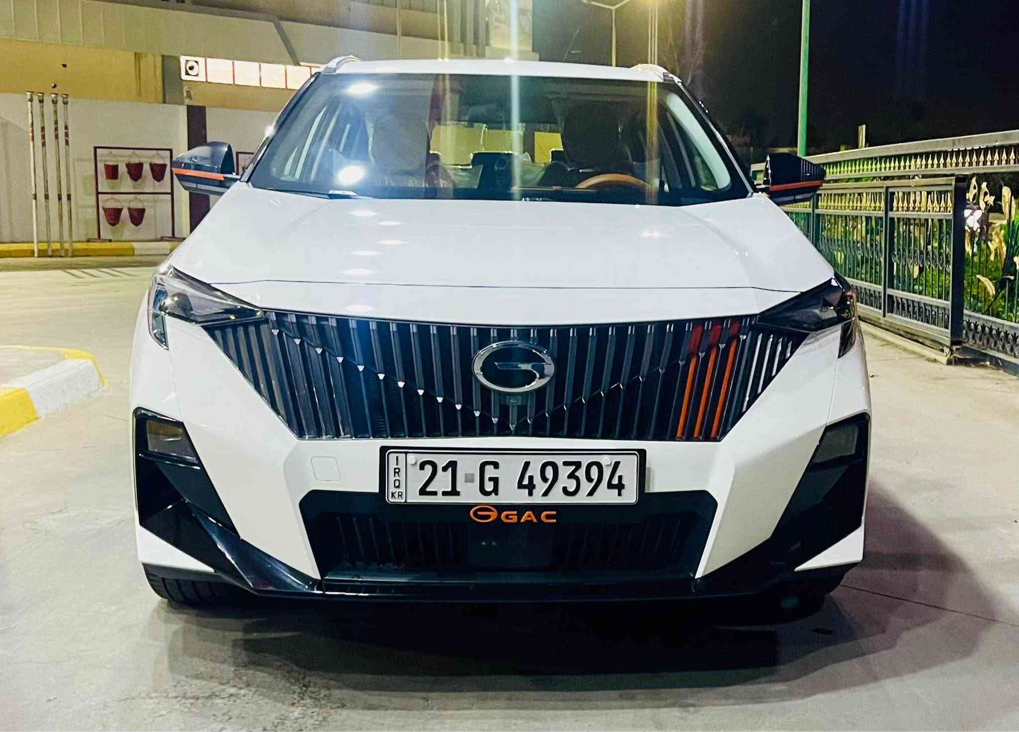 🚗 للبيع GAC GS3 EMZOOM – بحالة شركة
المواصفات:
✅  موديل 2025
✅ ممشى 10000 كم فقط.
✅ محرك 1.5 تيربو بقوة 174 حصان.
✅ ناقل حركة أوتوماتيك DCT بـ7 سرعات.
✅ مصابيح LED أمامية وخلفية.
✅ شاشة كبيرة.كاميرا خلفية مع حساسات.
✅ تشغيل بصمة عن بعد . ودخول ذكي.مثبت سرعة.
✅ جنوط رياضية.مكيف امتياز.
✅ السيارة استلام شركة GAC كركوك 
السيارة بحالة الوكالة ولا تحتاج أي مصروف.
ضمان 10 سنوات 
السيارة كلين بدون صبغ وبدون رصعه وبدون شخط السيارة بسمي 
يوجد معه كوبون بانزين / بطاقة بانزين 
الكير 3 وضعيات  
💰 السعر 150 $ وبيها مجال للطيبين .
للأستفسار *********** كركوك, العراق
