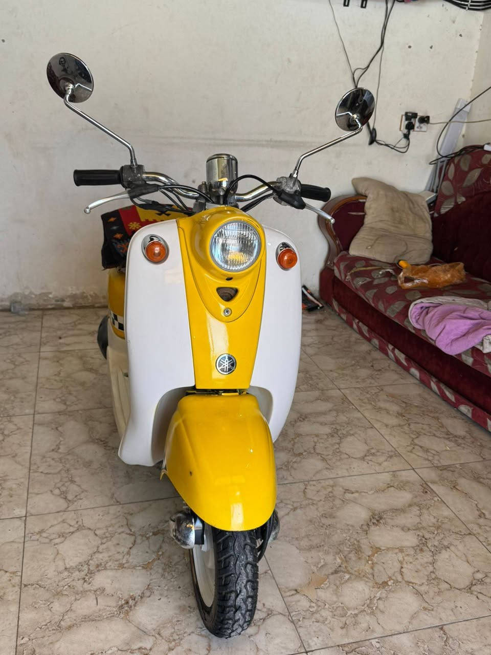 للبيع حاويه 2003 دبل لون مميز داخل كريمي شلعه شك الكاع السعر ٦٥٠ وبي مجال ***********
