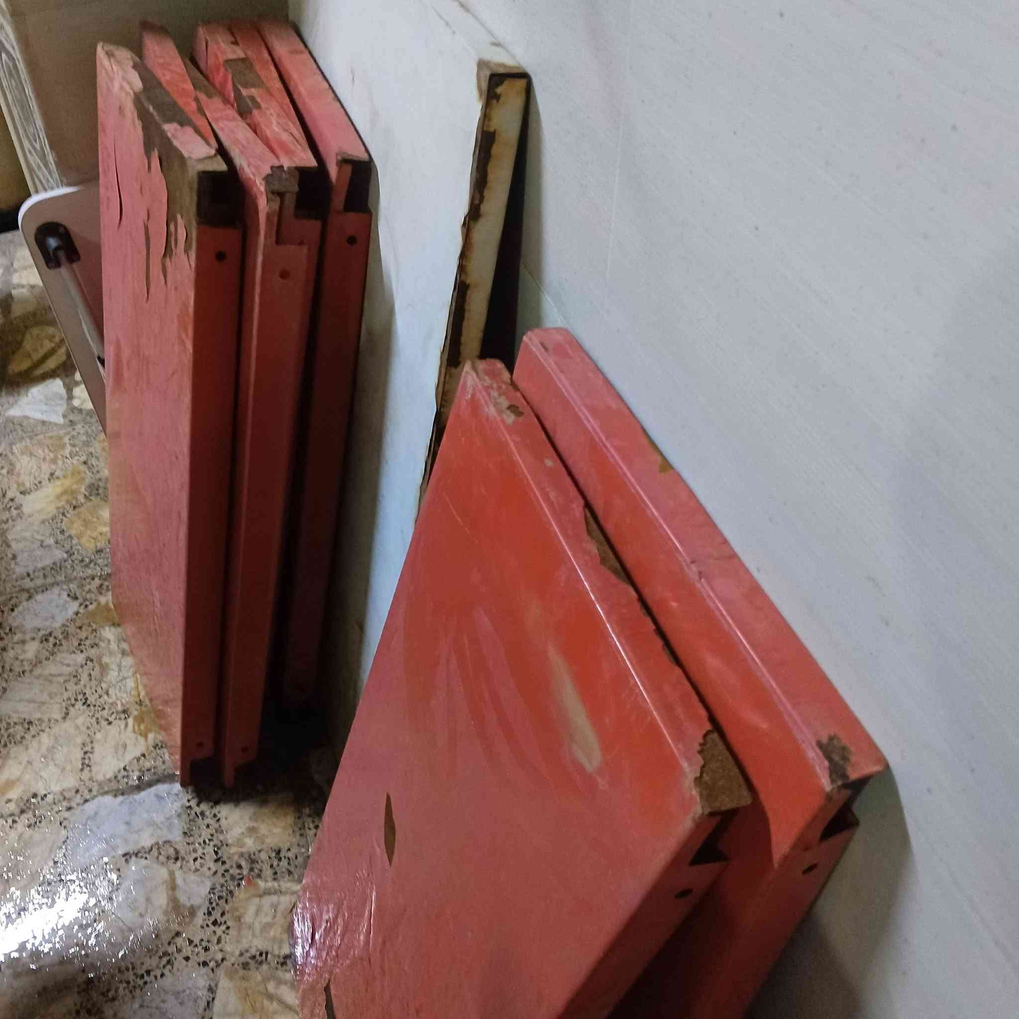 سلام عليكم سكلات او حدايد للبيع يجتاجلهن صبغ فقط العنوان بغداد الحبيبه والتواصل ***********
