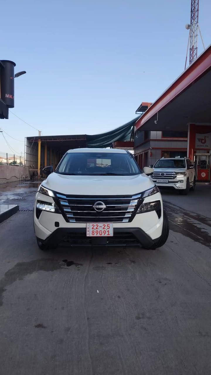 نيسان روج بيع سريع 
سعر  بلاش بلاش
موديل 2023 SV
مواصفات 
بصمه 
بابين بصمه 
شاشه كبير 
لايد LED زينون 
تحكم ستيرن 
تحديد سرعه 
فورويل AWD 
شغال 
كامره 
حساس 
رادار 
كشن كهرباي 
ضرر: صبغ عام مكفول من شواصي وقص 
سياره جديد رقم كاتي (مؤقت)مكان سياره اربيل

رقم موبايل ☎️ *********** 
*********** أربيل, العراق
