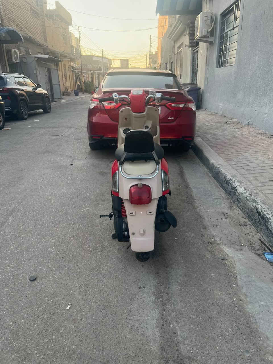 السلام عليكم بوليسي للبيع الدراجه نضيفه جدا فقط كفراتها تجاري. موضح يمك بصور مكاني كربلاء السعر 550 وبيه مجال حك الجيه  المكينه كفاله خرسه ***********
