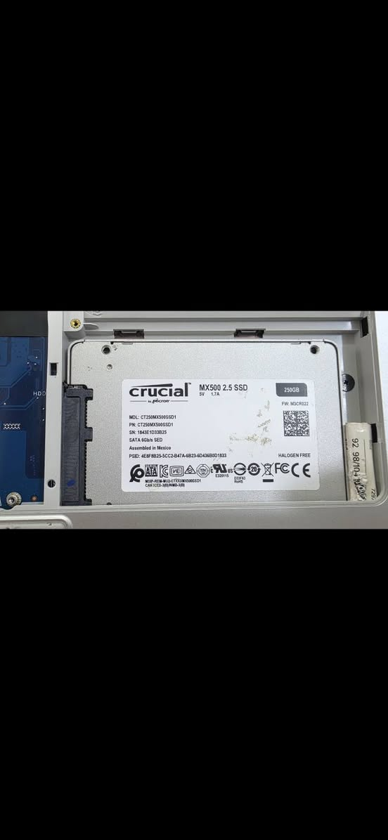 ​المعالج: Intel® Core™ i5-8250U (الجيل الثامن)
الرام: 24 غيغابايت DDR4
​التخزين: هارد SSD بسعة 256 غيغابايت
​الشاشة: 15.6 بوصة Full HD (1920×1080)
​كارت الشاشة: Intel® UHD Graphics 620
​النظام: Windows 11 Pro (مفرمت جاهز للاستخدام)
​مع شاحنة اصلية و جنطة
السعر: 330,000 دينار عراقي و بي مجال
📍 الموقع: النجف الأشرف لا يوجد توصيل
📞 للتواصل: ***********

نص مكتوب في الصور:
- [ 🏆 موصفات لابتوب HP برو بوك المتميزة 🏆 ]
- 🔲 موديل الجهاز: HP ProBook [
- 💻 المعالج: Intel Core 🏆 أداء قوي ]
- 💾 ذاكرة العشوائية: 16 جيجا بايت RAM [ سرعة عالية ]
- 💽 تخزين: 250 جيجا بايت SSD ⚡ إقلاع فوري ]
- 💻 شاشة: 15.6 بوصة FHD [ 📺 صورة واضحة ]
- 🔋 بطارية: 40 واط / ساعة [ 🔋 تدوم طويلاً ]
- 📞 للاستفسار والطلب: 000 000 00000 (00+)
- ✔️ جودة مضمونة
- 🎯 سعر مناسب