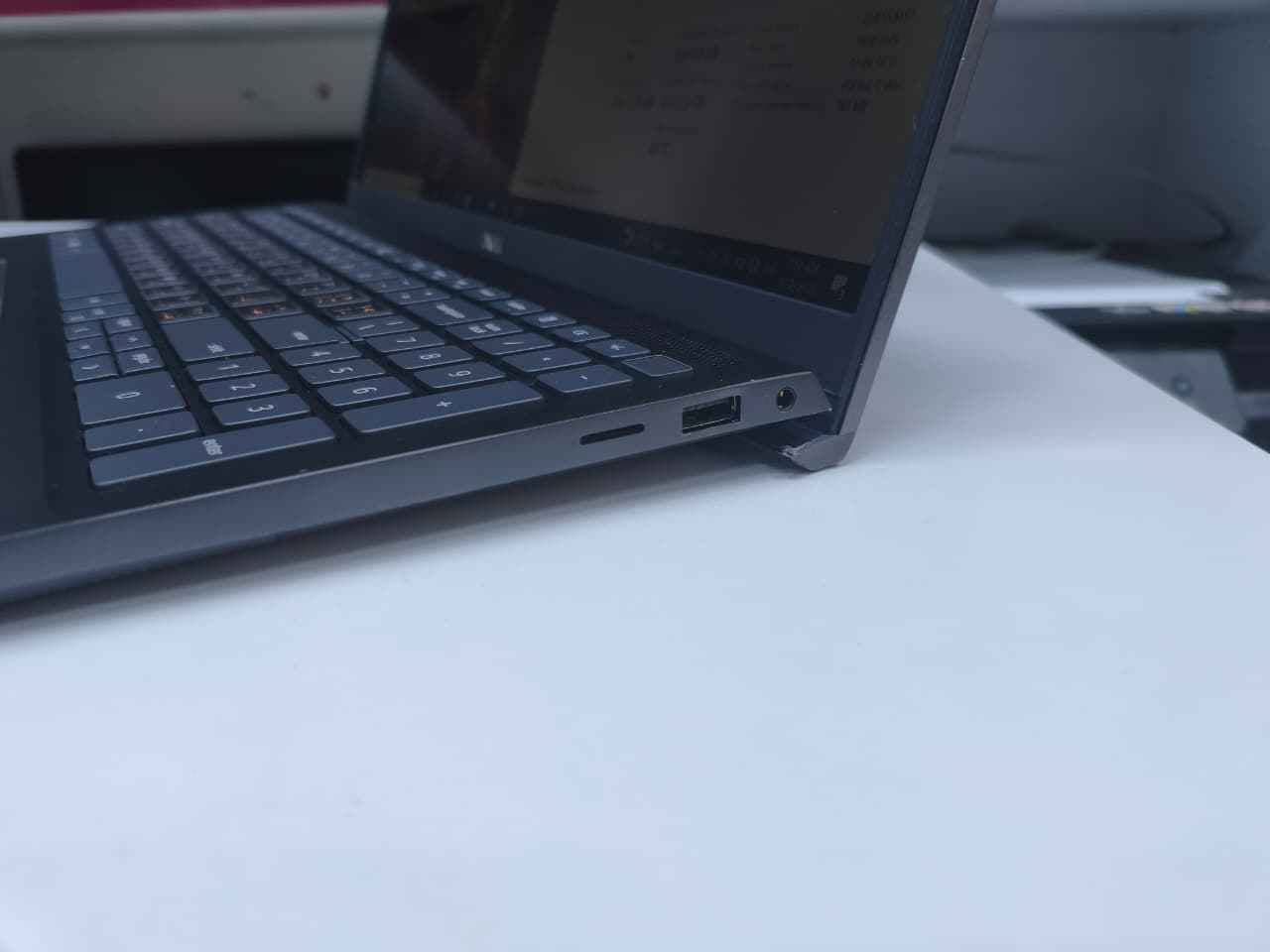 Dell Vostro 7590 — الأداء العالي والتصميم الاحترافي
لابتوب مميز يجمع بين قوة المعالجة والتصميم الأنيق، مثالي للأعمال الهندسية، البرمجة، والمهام اليومية الثقيلة.
المواصفات الفنية:
المعالج: Intel Core i7-9750H (سداسي النواة، أداء قوي جداً للمهام الشاقة)
الذاكرة العشوائية (RAM): 16GB DDR4 (لسلاسة فائقة في التنقل بين البرامج)
التخزين: 512GB SSD (سرعة عالية في التشغيل ونقل البيانات)
كارت الشاشة الأول: Intel UHD Graphics 630
كارت الشاشة الثاني: NVIDIA GeForce GTX 1050 بسعة 3GB (مناسب لبرامج التصميم، المونتاج، والألعاب)
الشاشة: 15.6 بوصة بدقة FHD لعرض واضح وتفاصيل حادة
الملحقات المجانية:
الشاحن الأصلي + كيبل الشحن
حقيبة لابتوب ممتازة
ماوس (Mouse)
ماوس باد (Mouse Pad)
الحالة: ممتازة وجاهز للاستخدام الفوري.
السعر 570الف دينار 
للحجز اتصل على الرقم *********** بغداد, العراق

نص مكتوب في الصور:
- DirectX Diagnostic Tool
- System Display 1 Display 2 Sound Input
- This tool reports detailed information about the DirectX components and drivers installed on your system.
- If you know what area is causing the problem, click the appropriate tab above. Otherwise, you can use the "Next Page" button below to visit each page in sequence.
- System Information
- Current Date/Time: Tuesday, September 22, 2020, 7:45:35 AM
- Computer Name: DESKTOP-LUM091G
- Operating System: Windows 10 Pro 64-bit (10.0, Build 19045)
- Language: English (Regional Setting: English)
- System Manufacturer: Dell Inc.
- System Model: Vostro 7500
- BIOS: 1.24.0
- Processor: Intel(R) Core(TM) i5-10300H CPU @ 2.50GHz (8 CPUs), ~2.5GHz
- Memory: 16384MB RAM
- Page File: 3570MB used, 15519MB available
- DirectX Version: DirectX 12
- Check for WHQL digital signatures
- DiagDir: 10.00.19041.5794 64-bit Unicode Copyright (C) Microsoft. All rights reserved.
- Help
- Next Page
- Save All Information
- Exit
- Microsoft
- Edge
- Task Manager
- File Options View
- Processes Performance App history Startup Users Details Services
- CPU
- 1% 1.65 GHz
- Memory
- 3.4/15.8 GB (22%)
- Disk 0 (C:)
- SSD
- 0%
- GPU 0
- Intel(R) UHD Graphics
- GPU 1
- NVIDIA GeForce GTX...
- 0% (44 °C)
- GPU activity
- GPU
- 3D
- Video Encode
- Dedicated GPU memory usage
- Shared GPU memory usage
- Utilization
- CPU Memory
- 0.0/11.9 GB
- NVIDIA GeForce GTX 1650 Ti
- 0% - Copy
- 0% - Video Decode
- Dedicated GPU memory
- 0.0/4.0 GB
- Shared GPU memory
- 0.0/7.9 GB
- GPU Temperature
- 44 °C
- Driver version:
- Driver date:
- DirectX version:
- Physical location:
- Hardware reserved memory:
- Fewer details
- Open Resource Monitor
- 32.0.15.0157
- 10/1/2025
- 12.0 (FL 12.1)
- PCI bus 1, device 0, function 0
- 161 MB
- Type here to search
- 25 °C 7:46 AM
- 9/22/2020
