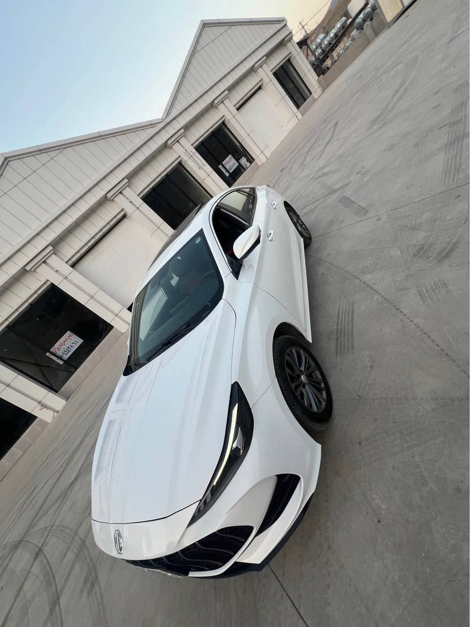 Mg gt 2025. 22-000km. سياره كه تنها بونيت بوياخ بي ناوگرتن.  ناونيشان سوران. *********** سوران, أربيل
