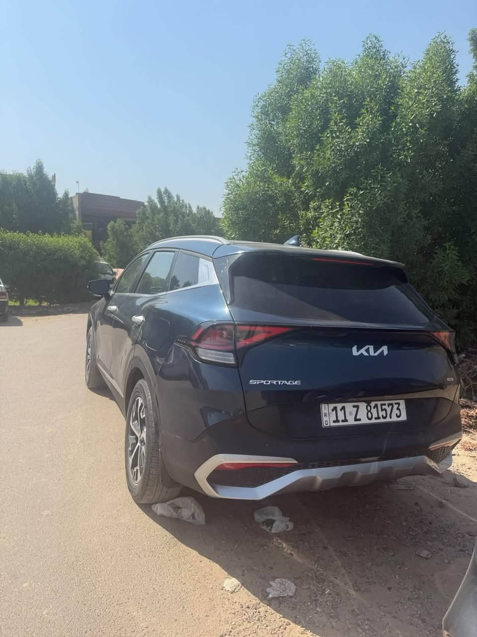 #سبورتج  هايبرد|KIA Sportage
 - موديل 2023  
مرقم بغداد  //سعر 156 
  مواصفات 
فور ويل  4x4
 محرك 1.6 لتر توربو هايبرد بقوه240 حصان (اقوى من جميع اصدارات سبورج واكثرهن اقتصاديه وعمليه)
 ‏تمشي بتفويله وحده 950km
 ‏#العداد 17الف سياره ترايك زيرو
 ‏#سياره وارد أمريكي بيها قطع صبغ 
 ‏#اللوحات بغداد بسمي 
كير ماوس اوتيماتك 8 سرعات
تشغيل ذكي ( بصمة ) ,تشغيل عن بعد
شاشة Apple CarPlay, android auto 
تحكم ستيرين كامل مع تدفئه 
هاند بريك كهرباء
 شاشة كبيرة ( GPS )
 رادارات 360 
حساس خلفي
شاحن وايرليس
كرسي كهرباء 
تدفئة المقاعد الامامية
تدفئه مقود 
 هاند بريك كهرباء 
 مانع انزلاق 
 اوتو هولد ( AUTO HOLD )
 مساعد نزول المنحدرات 
 سستم صوت مميز
 ‏انظمه قيادة متعدده
 ‏نظام قيادة ذاتي
 ‏كشنات جلد فاخر طبيعي
 ‏منافذ USB +أواكس
للستفسار *********** رقمي اسيا فقط واتساب 
*********** مكاني بغداد الدوره
