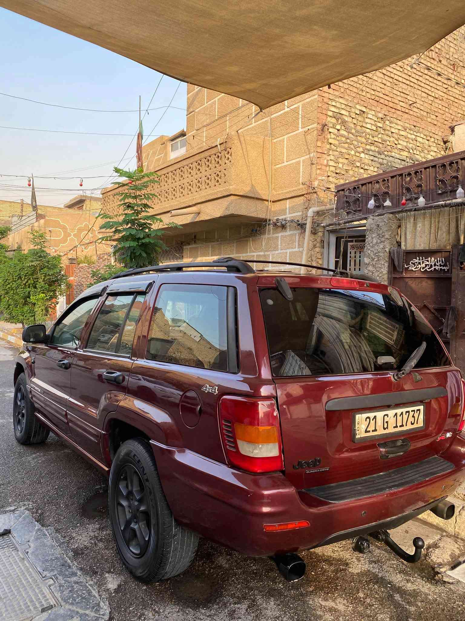 السلام عليكم 
جيب مديل 2000
محرك8سلندر
داخل اسود جلد
رقم سليمانيه تحويل ثاني يوم 
صاحب سنويه موجود مكانه بل سماوه
سياره محرك وكير كفاله
رقم صاحب سيارة ***********

إني مكلف بل نشرر.   

خاص ما اجاوبببب

