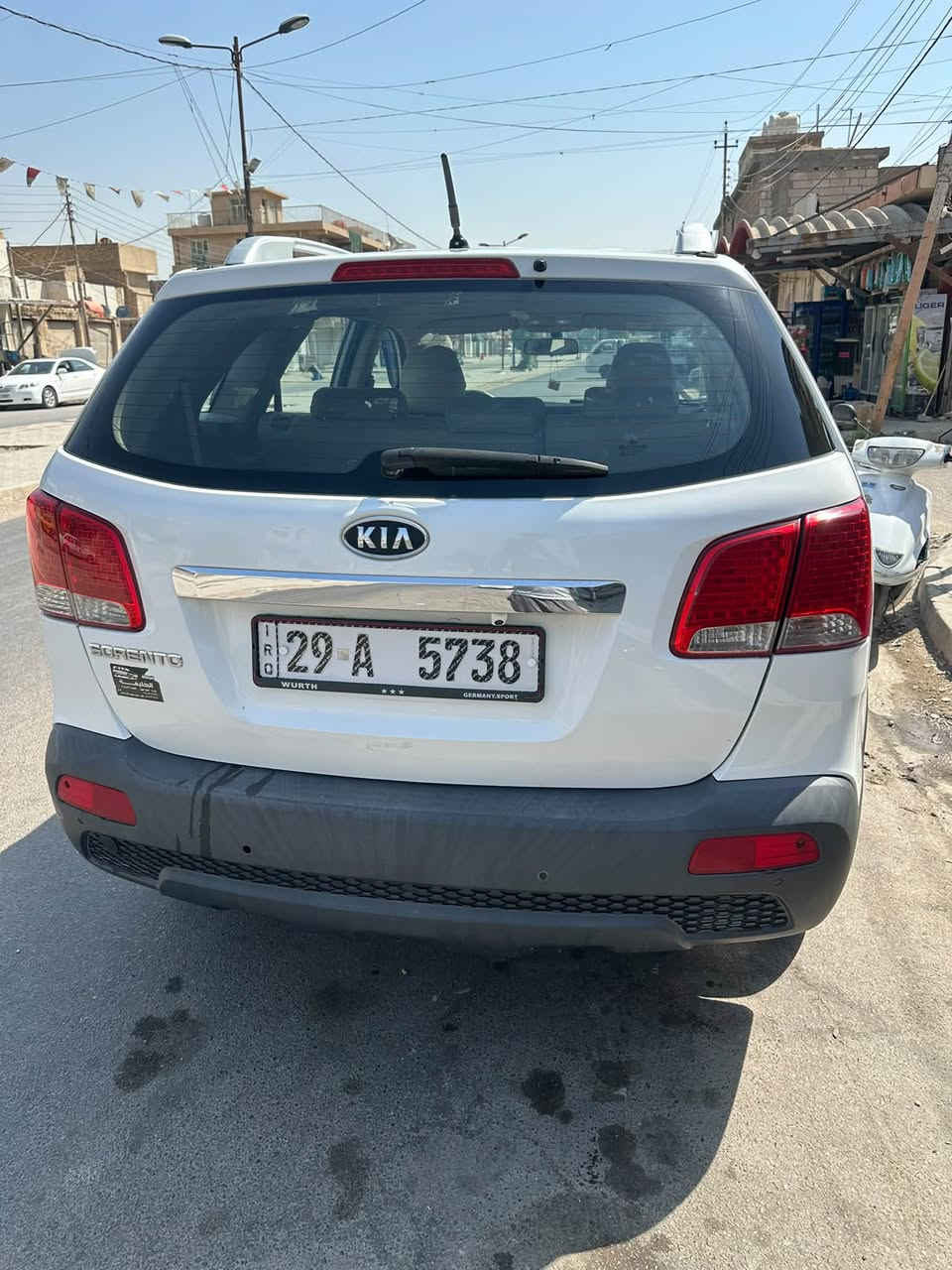 سورنتو موديل 12 خليجي بسمي شخصيأ رقم واسط انكليزي مكينه كير خير من الله تدفىه تبريد مكينه اربعه 2400 دوش صدر امامي خلفي خير من الله بيه جاملغ خلفي رش بدون داخل ولا معجون اثر شخوط وبيه بابتين مبدله موسسه وبيه شبر بالبنيد  مواصفاته 
3 قطع تبريد 
مري شفط 
اشاير بالمري
شاشه 
كأمره دواره
سبعه واكب 
داخل لونين عسلي
منضومه زنون الأصلي 
تخم تاير 
عدد سويج 2 مال الشركه 
سنتر للك 
خمسه ويل كل 
سبير تعليك
سياره جاهزه من كلشي وين ميعجبك افحص افحص مكاني محموديه 
سعر128  وبيه مجال بصيط 
*********** بي وات ساب 
‭***********
