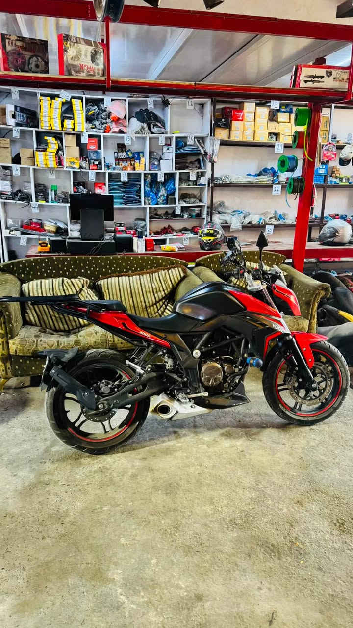 السلام عليكم اللهم صل على محمد وال محمد
أعيد النشر بسبب الوعود الكاذبة

دراجة LONCIN VOGE 300 R🏍️♥️

المنشأ:الصين أمتياز✅📍

المكينة R300⏫

النظافة: 90‎%‎😊🫰🏻

النظام: أقتصادي كابريتر💱💹

صالنصة: بلاد رياضي

راديتر تبريد ماء زيتي ❄️

الدراجة خير من الله شتريدها جوكر ومحور الها سيبايه شغل الاستاذ Ameen Yamaha 1/1🧡😎

مرقم: الأنبار مشروع وطني ب أسمي …

مراوس ب دايوان لاتي  حسب نظافة وحصرا مشروع وطني مو أربيل….

 

والموشراي رجاءاً لاتطب خاص واهل الوعود الجذب..

 سعرها (2500) قفل(2499) ميصير …

المكان: بغداد حي الجامعة📍

أهلاً و سهلاً بكم

وحياكم الله ♥️🫂

للمراسلة على الواتس اب ***********
