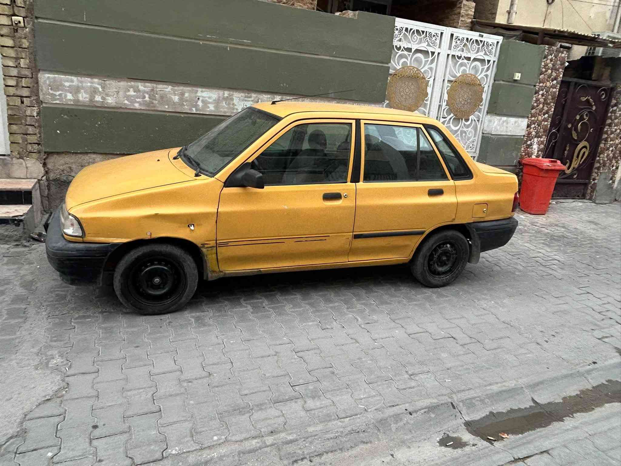 سايبا مديل ٢٠١٣ كير محرك مكفول
لا ضربه ولا صبغ داخل جديد  
مصفره هئيه وغرمات ورقم بغداد الجديد 
السعر ٢١ 
بغداد الحريه 
***********
